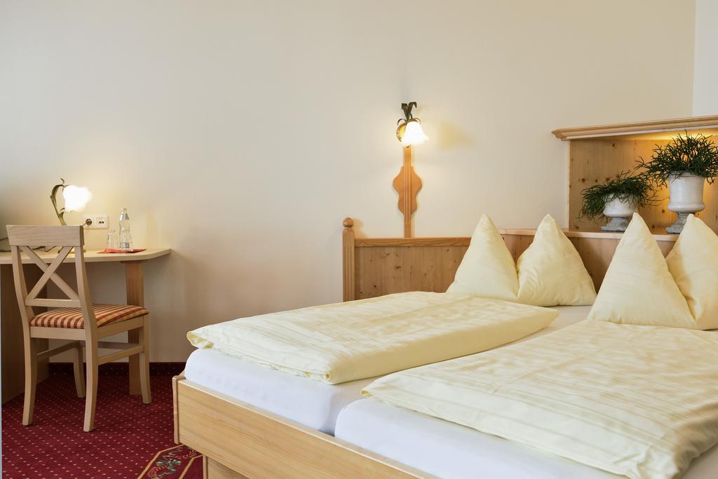 Landhotel Untermuellnergut Dorfgastein Bagian luar foto